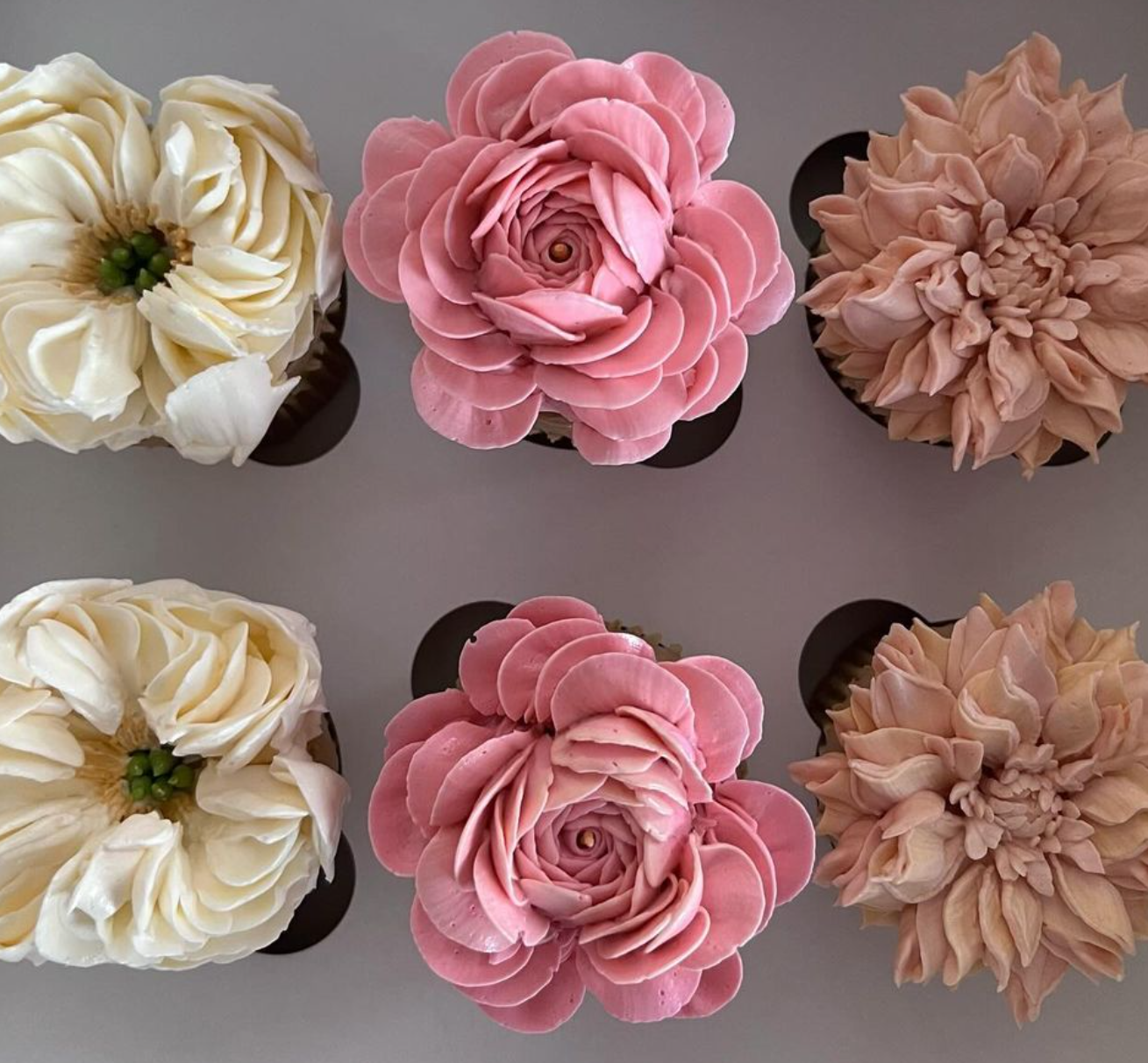 FLORAL CUPCAKES